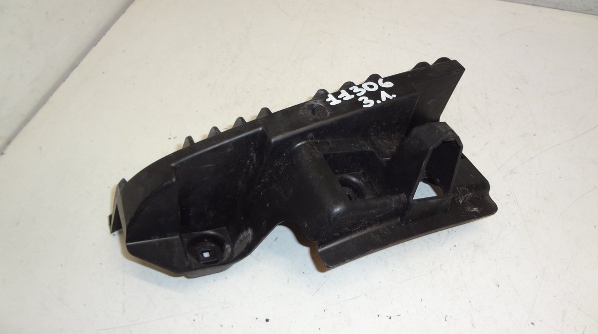 Volvo S60 Rear bumper carrier holder on left fender VOLVO S60 I (RS) (2000-2010) Rear bumper carrie...