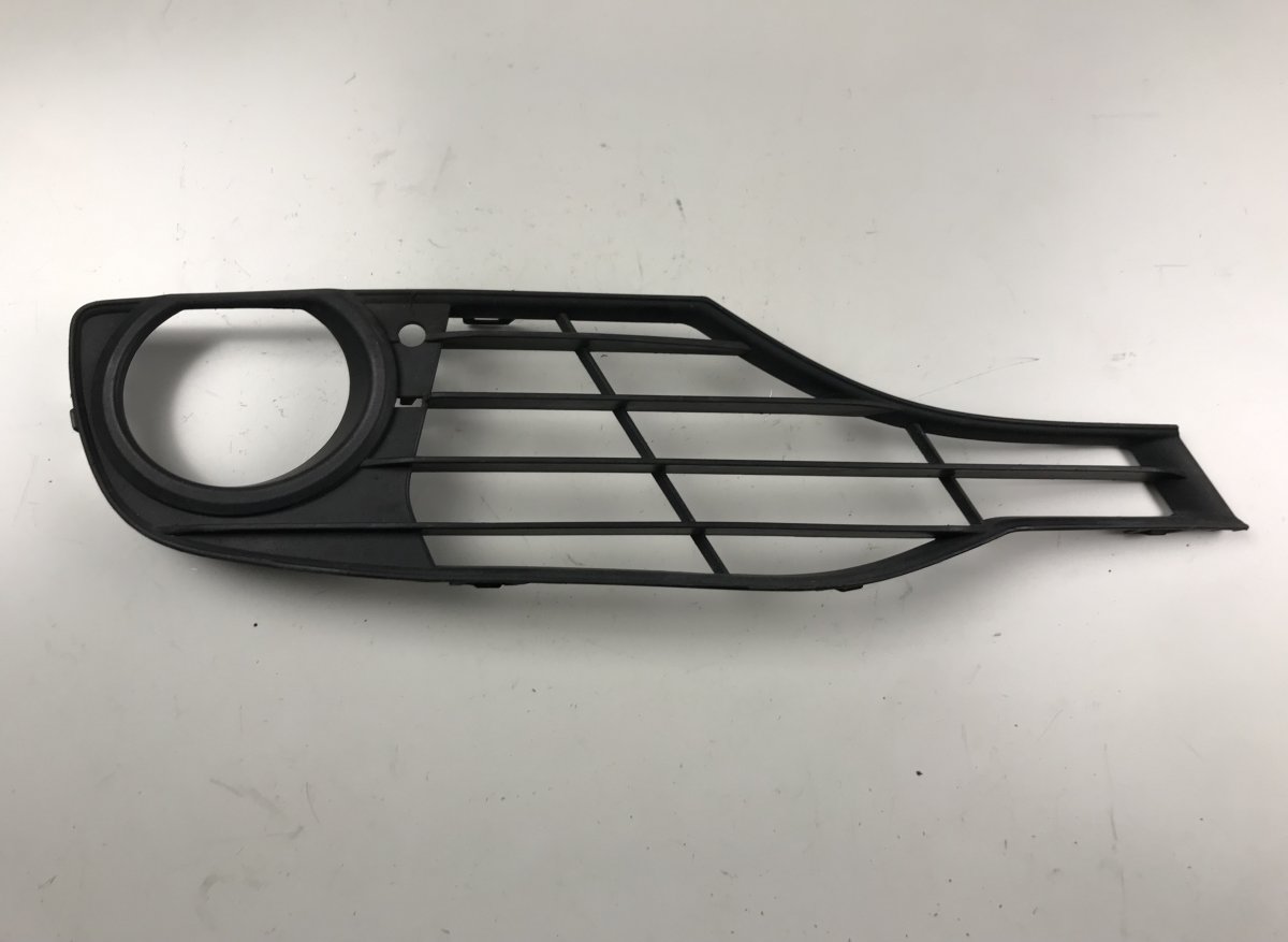BMW 3 (E90 / E91 / E92 / E93) Front Bumper Grille Right BMW 3 (F30, F31, F80) (2011-2019) Front Bumper ...