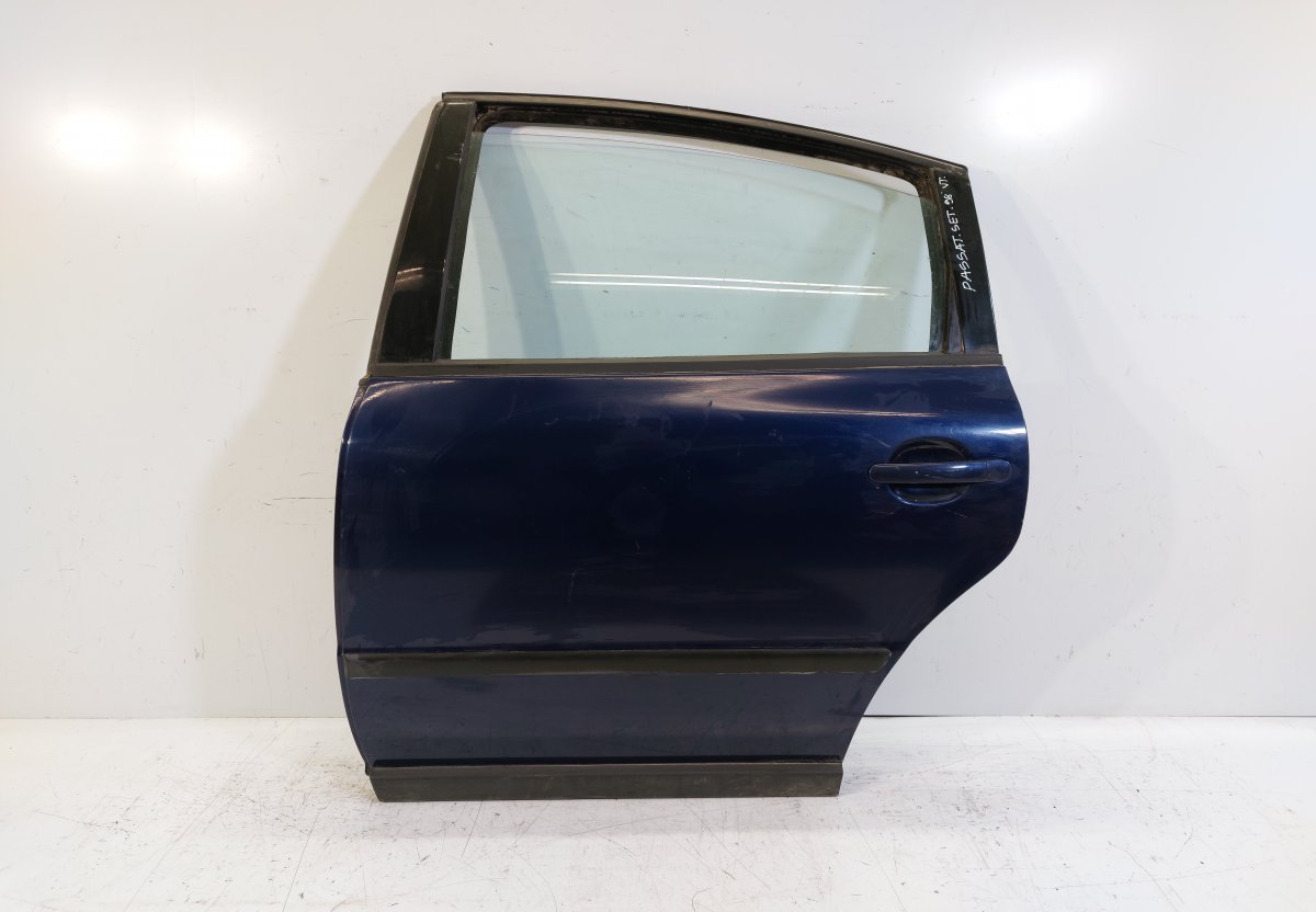 Volkswagen Passat Door Rear Left VW PASSAT B5 (3B2) (1996-2000) Door Rear Left

...