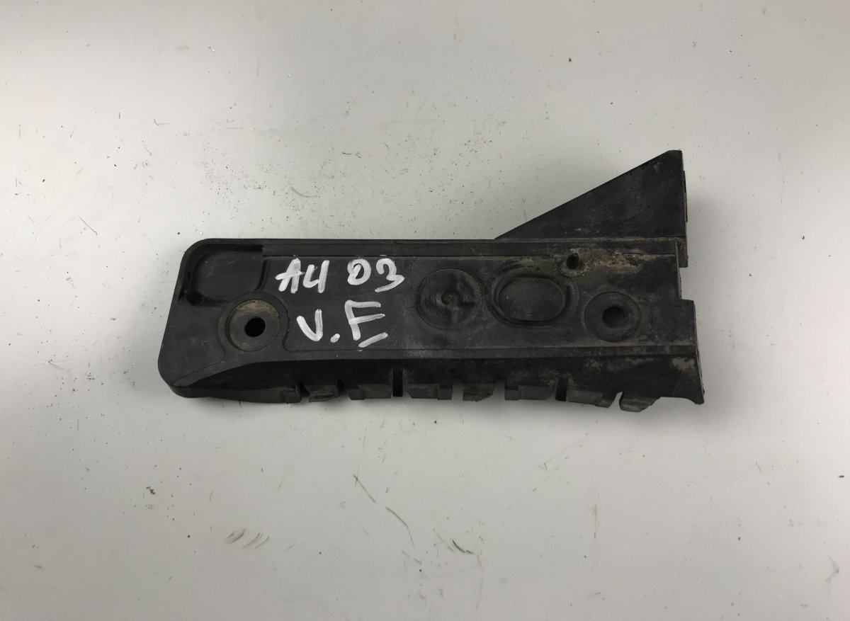 Audi A4 (B6) Front Bumper bracket on fender left Front Bumper bracket on fender left — AUDI A4 (...