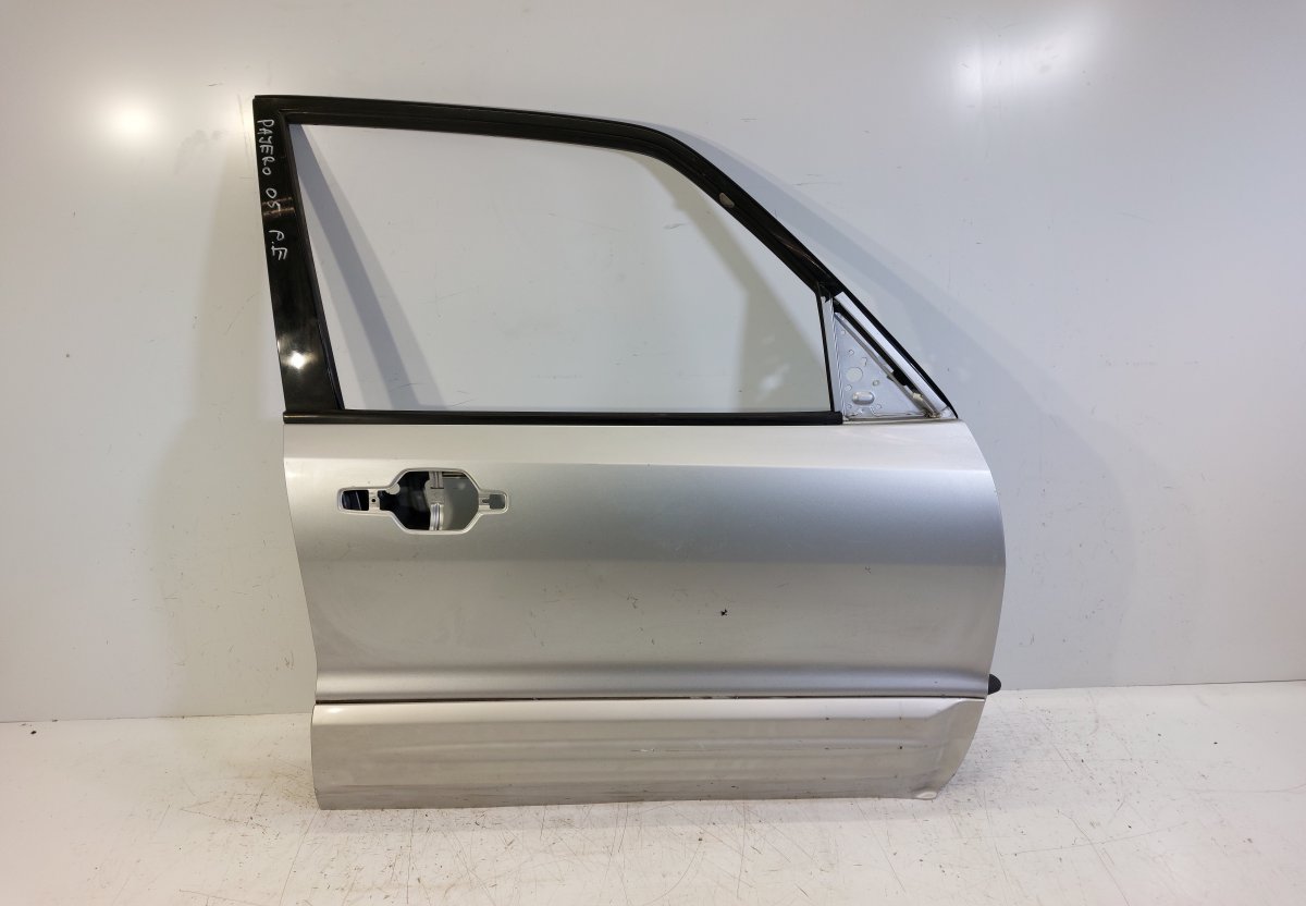 Mitsubishi Pajero Front Right Door