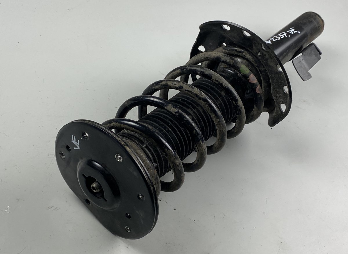 Volvo S60 Shock Absorber Front Left VOLVO S60 II / V60 I (2010-2018) Shock Absorber...