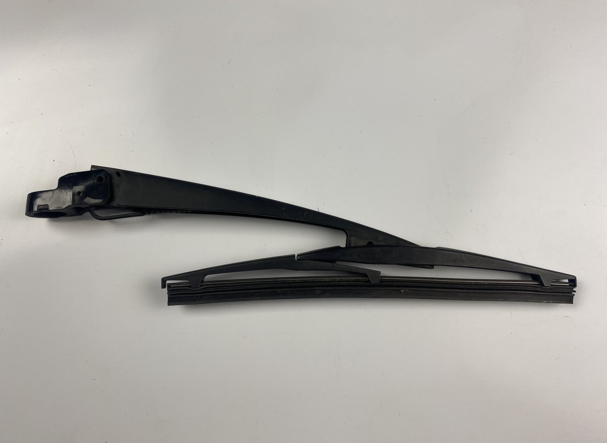 Suzuki SX4 Rear window wiper arm SUZUKI SX4 I (GY) (2006-2013) Rear Window Wiper...