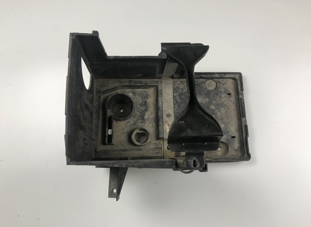 Ford Focus Battery box