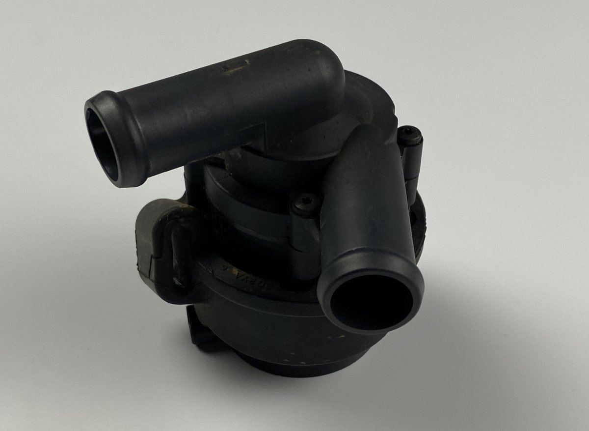 Volvo S60 водяной насос VOLVO S60 II / V60 I (2010-2018) Water Pump 313...