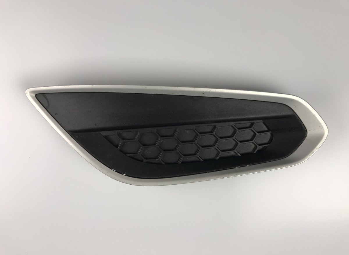 Volvo S60 Front Bumper Grille Right VOLVO S60 II / V60 I (2010-2018) Front Bumper G...