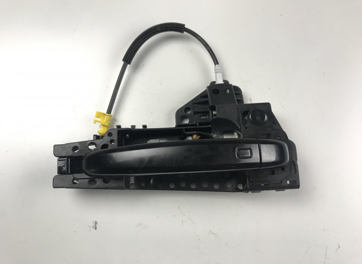 Audi Q5 (8R) Door Handle Exterior Rear Right AUDI Q5 (8R) (2008-2016) Door Handle Exterior R...