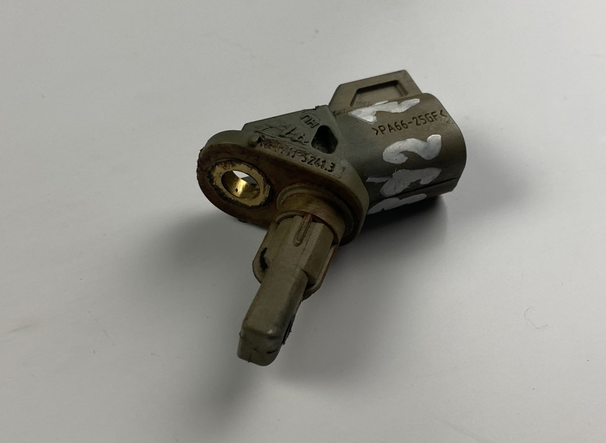 Volvo XC60 ABS Sensor Front Right VOLVO XC60 I (2009-2017) ABS Sensor Front Right...