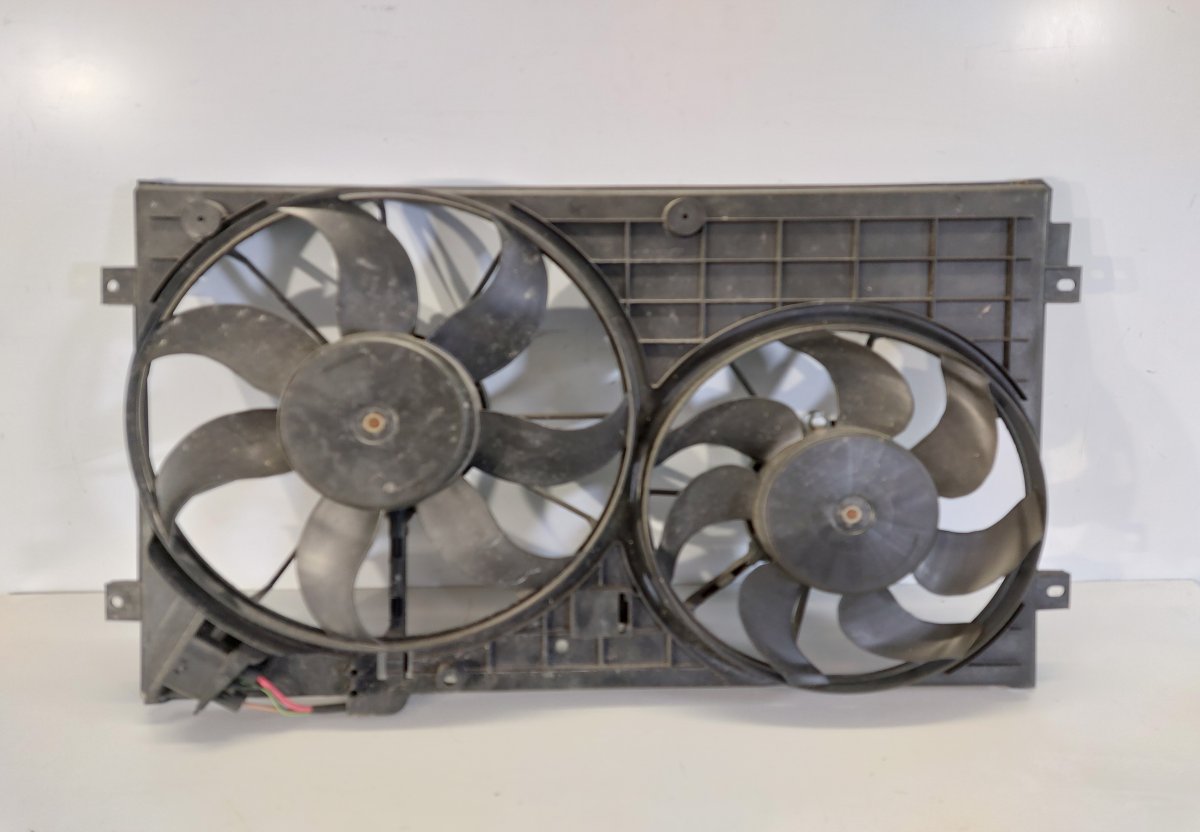 Volkswagen Passat (B7) Radiator Fan Electric VW PASSAT B7 / ALLTRACK (2010-2015) Radiator Fa...
