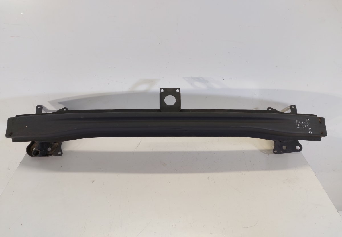 Volkswagen Golf 5 передний бампер, штифт VW GOLF V (1K) (2003-2009) Front Bumper Beam 1K...