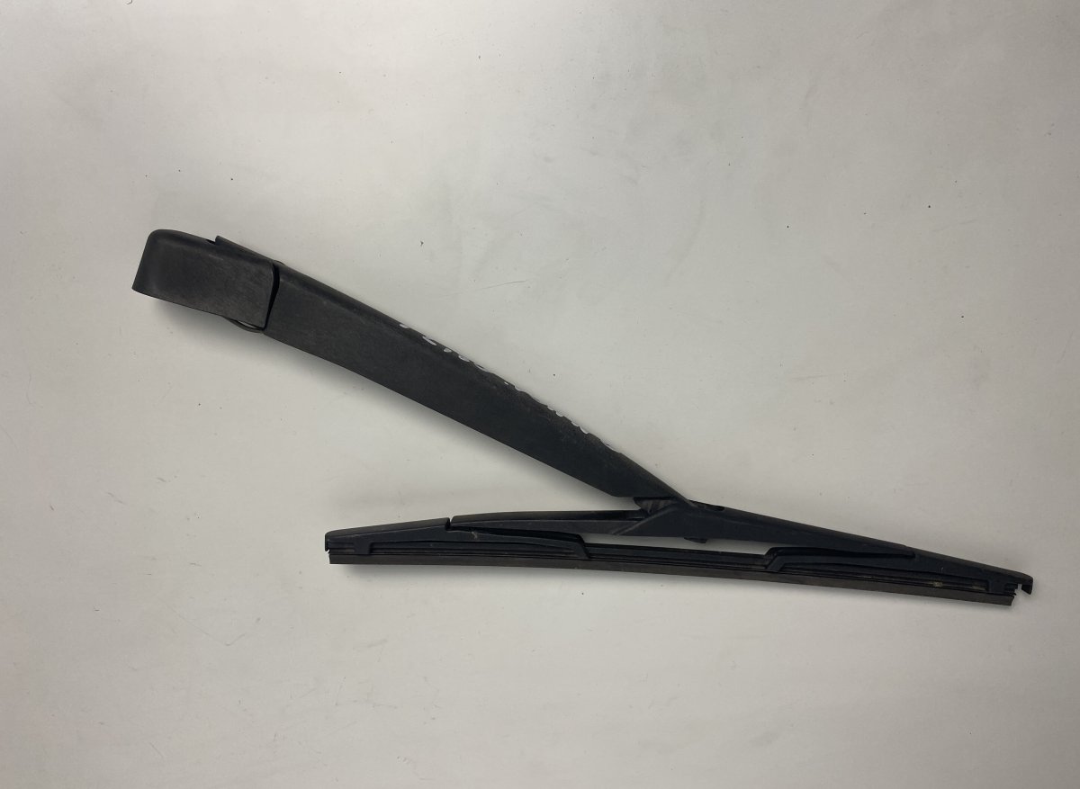 Nissan Qashqai Takalasin pyyhkimen varsi NISSAN QASHQAI I (J10) (2007-2013) Rear Window ...