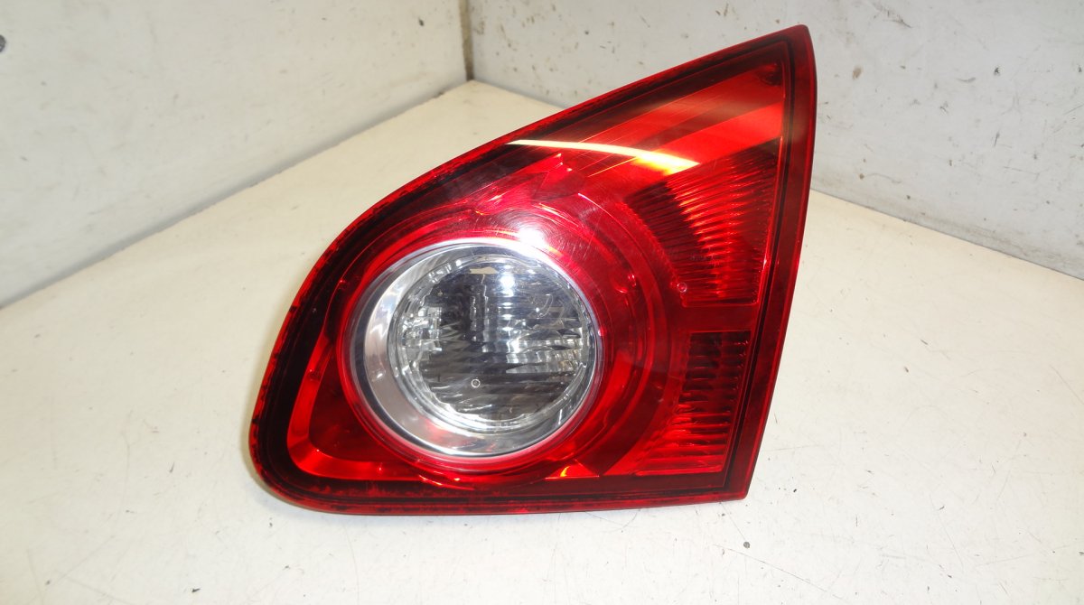 Nissan Qashqai Inner tail light, right NISSAN QASHQAI I (J10) (2007-2013) Inner tail l...
