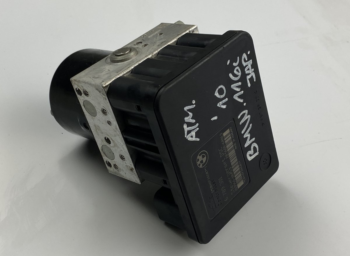 BMW 1 (E81 / E82 / E87 / E88) ABS hydraulic unit / pump BMW 1 (E81, E82, E87, E88) (2003-2013) ABS hydr...
