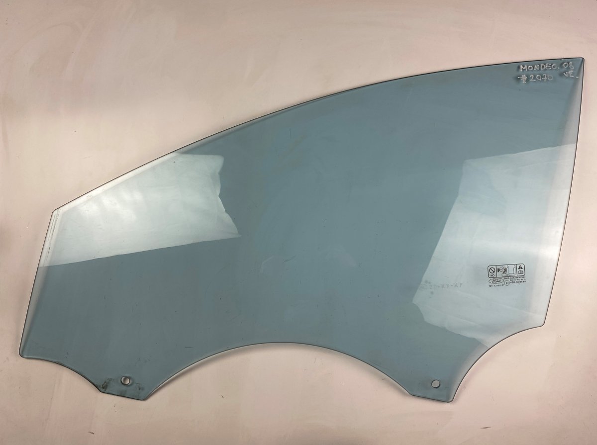 Ford Mondeo Door window glass front left FORD MONDEO Mk IV (BA7) (2007-2014) Door window...