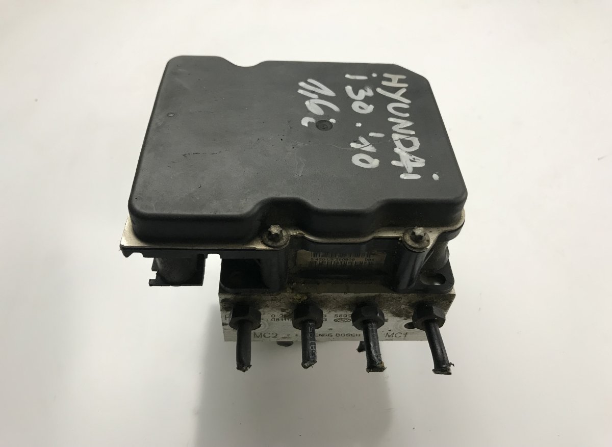 Hyundai i30 ABS hydraulic unit / pump HYUNDAI i30 I (FD) (2007-2012) ABS hydraulic un...