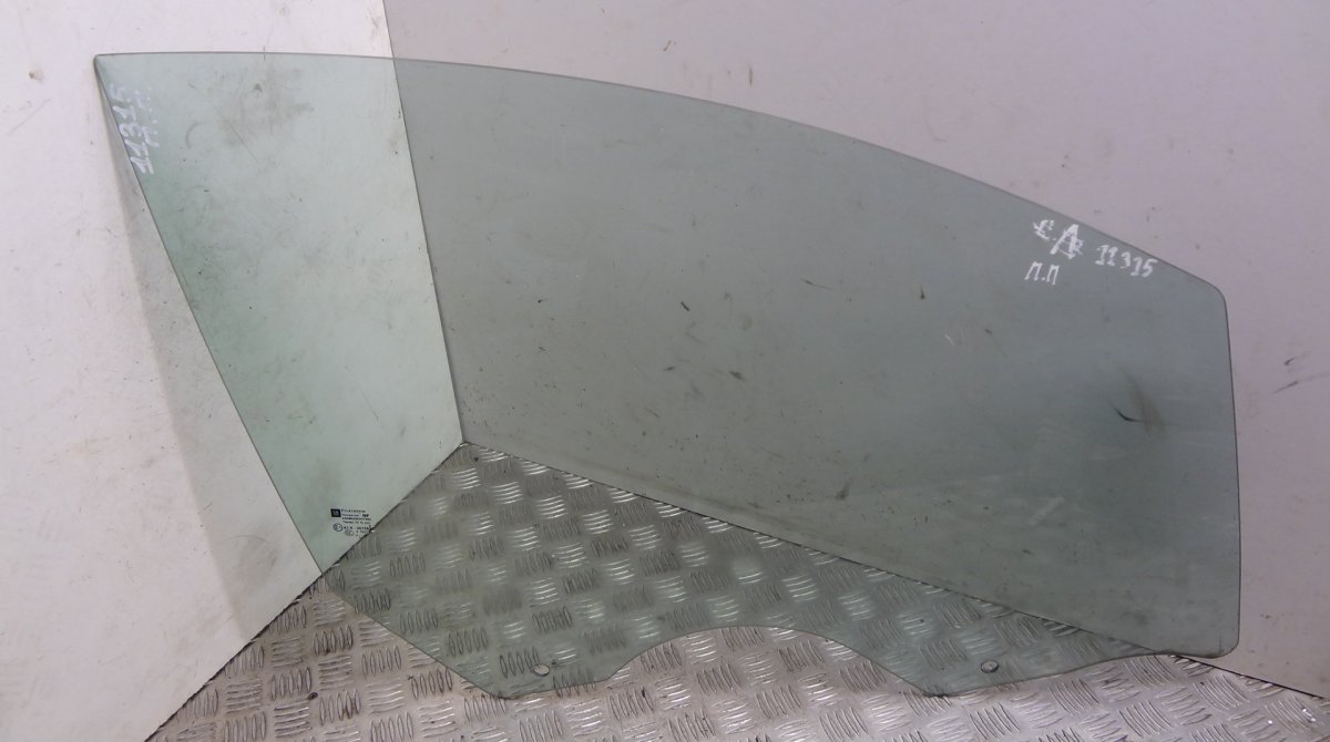 Opel Astra (H) Door window glass front right OPEL ASTRA J (P10) (2009-2015) Door window glas...