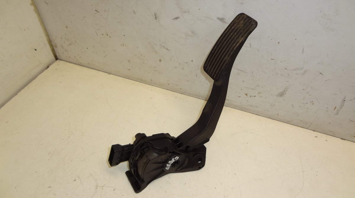 Opel Astra (H) Accelerator Pedal OPEL ASTRA J (P10) (2009-2015) Accelerator Peda...