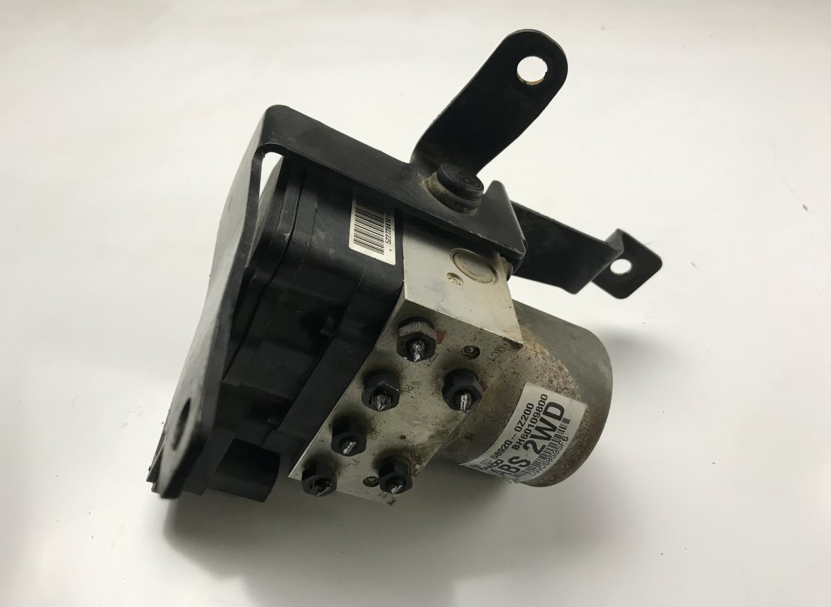 Kia Sportage ABS hydraulic unit / pump KIA SPORTAGE II (JE, KM) (2004-2010) ABS hydrau...