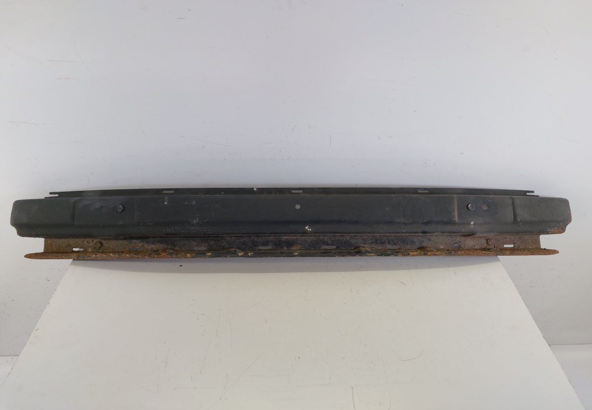 BMW 7 (E32) задний бампер, штифт BMW 7 (E32) (1986-1994) Rear bumper beam 511281...