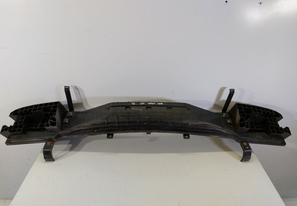Hyundai i20 задний бампер, штифт HYUNDAI i20 I (PB) (2008-2014) Rear bumper beam...