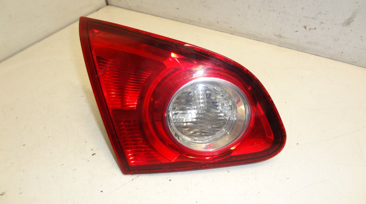 Nissan Qashqai Inner tail light, left NISSAN QASHQAI I (J10) (2007-2013) Inner tail l...