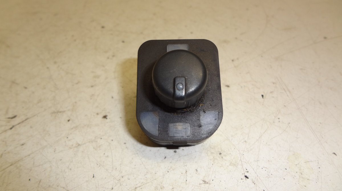 Audi Q7 (4L) Mirror Switch AUDI Q7 (4L) (2006-2015) Mirror Switch 8E095956...