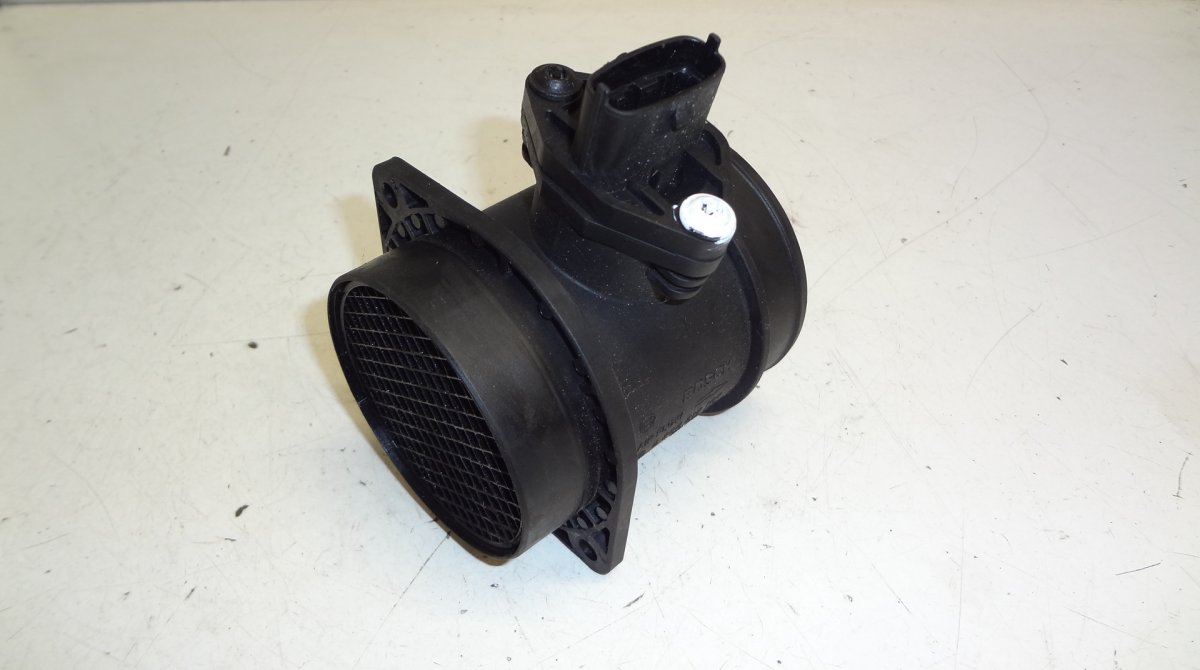 Volvo S80 Mass Air-Flow Sensor VOLVO S80 I (TS, XY) (1998-2006) Mass Air-Flow ...