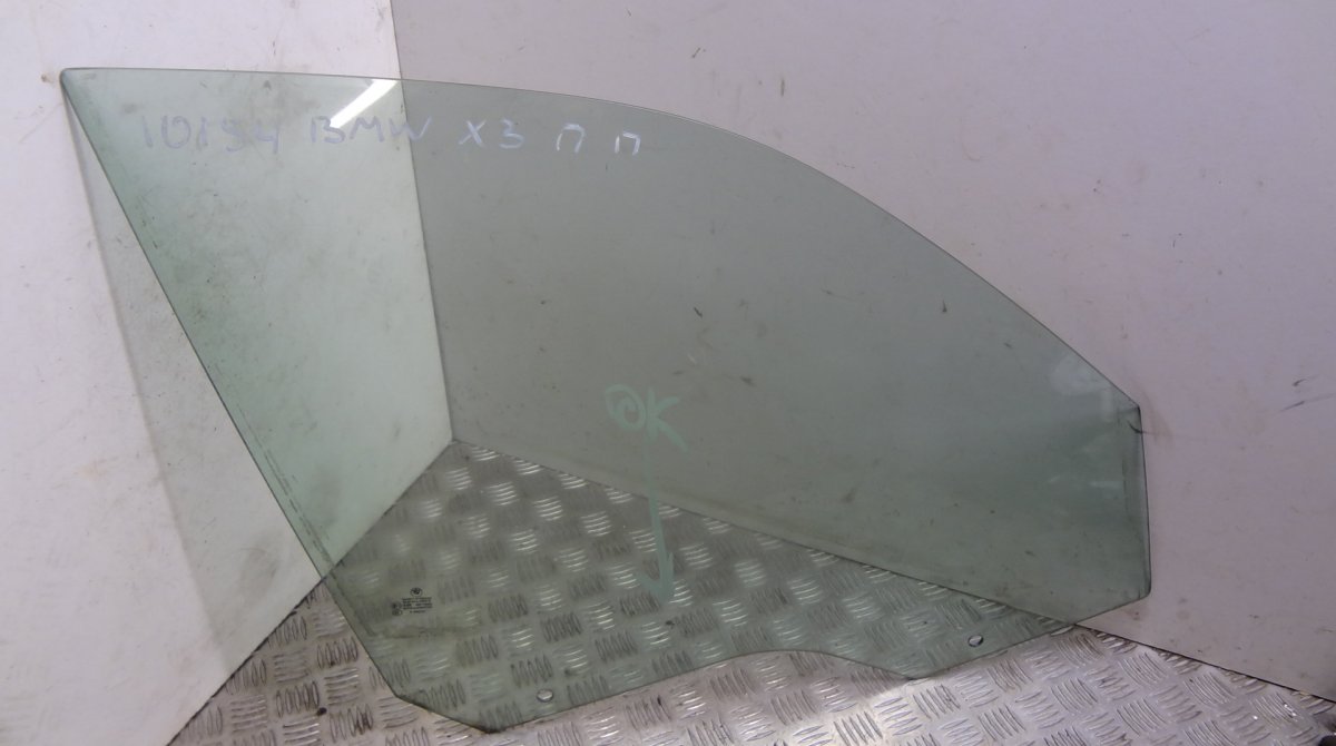 BMW X3 (E83) Door window glass front right BMW X3 (E83) (2004-2012) Door window glass fron...