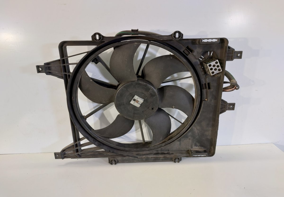 Renault Clio Radiator Fan Electric RENAULT CLIO II / THALIA (1998-2005) Radiator F...
