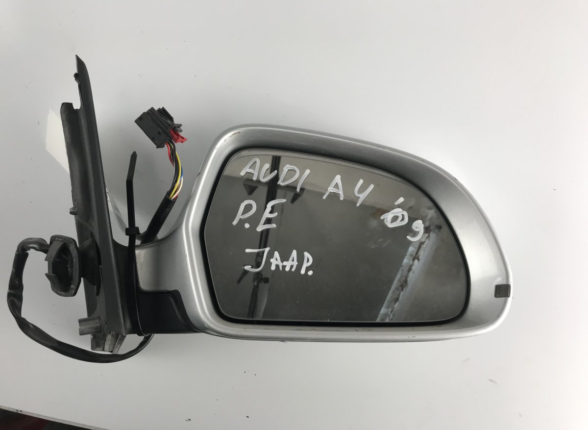 Audi A4 (B8) peili (oikea) AUDI A4 / A4 ALLROAD (B8) (2007-2015) Mirror ri...