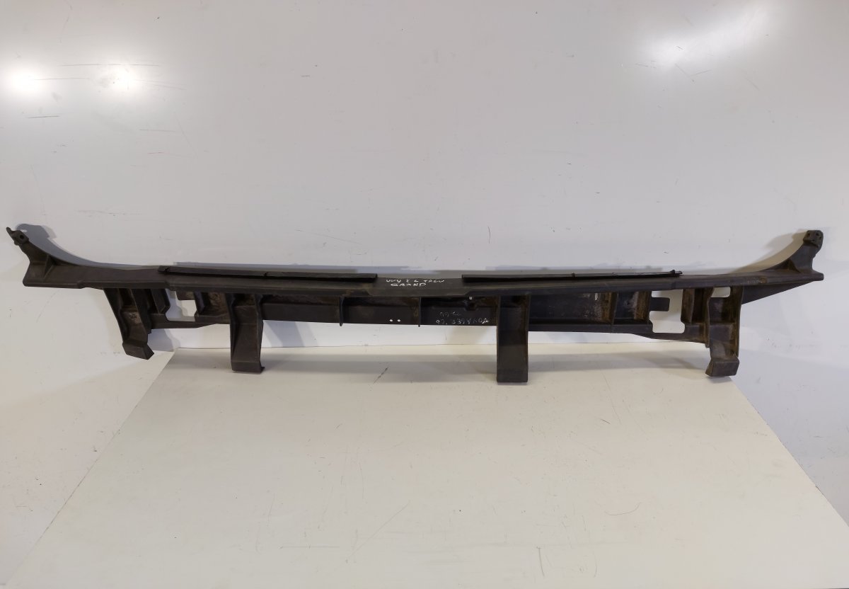 Chrysler Voyager / Town & Country Rear bumper bracket, central CHRYSLER VOYAGER IV (RG, RS) (2000-2008) Rear b...