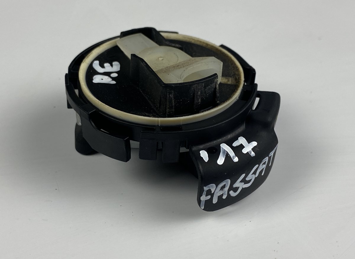 Volkswagen Passat (B8) Airbag crash sensor, right VW PASSAT B8 (3G) / ALLTRACK (2014-2023) Airbag...
