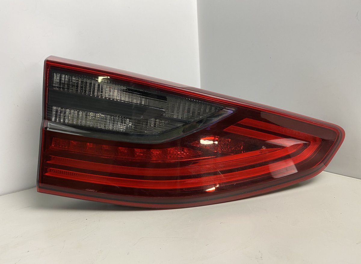 Kia Ceed (CD) Inner tail light, left KIA CEED III (CD) (2018-) Inner tail light, lef...