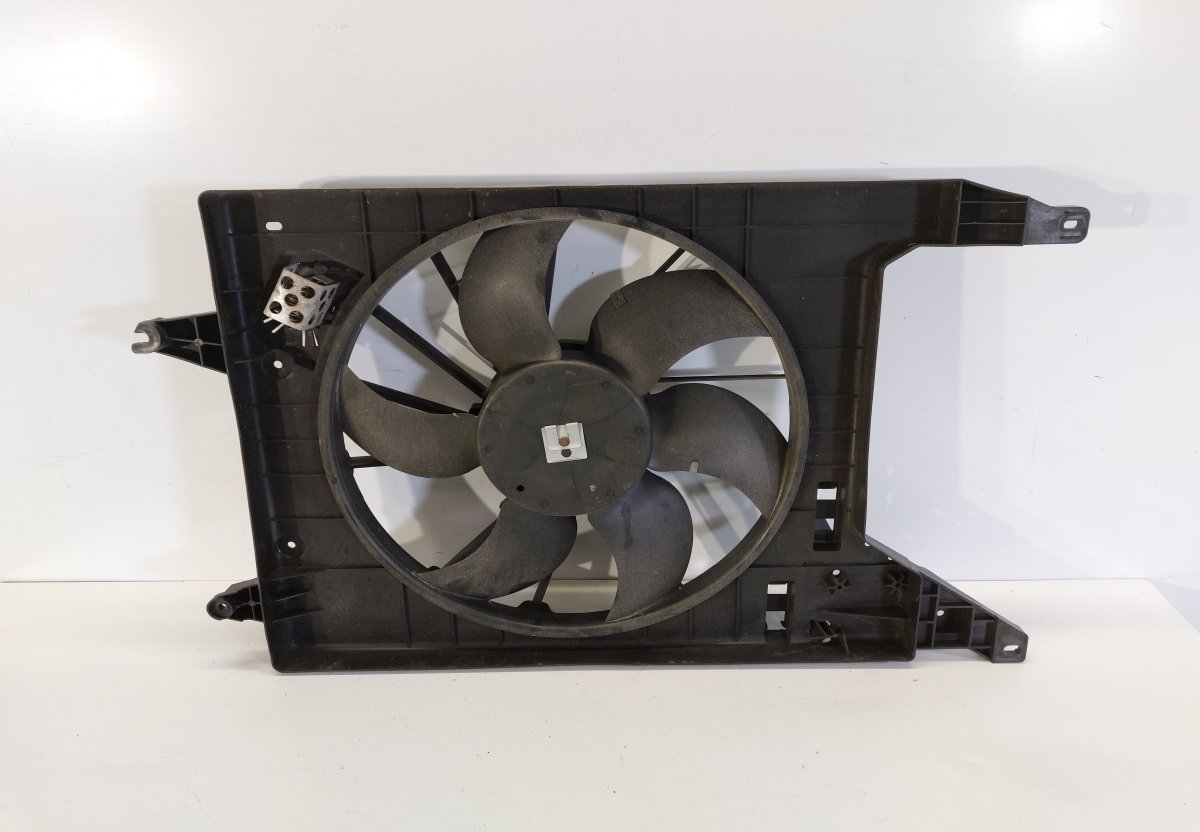Dacia Logan Radiator Fan Electric DACIA LOGAN I (2004-2012) Radiator Fan Electric...