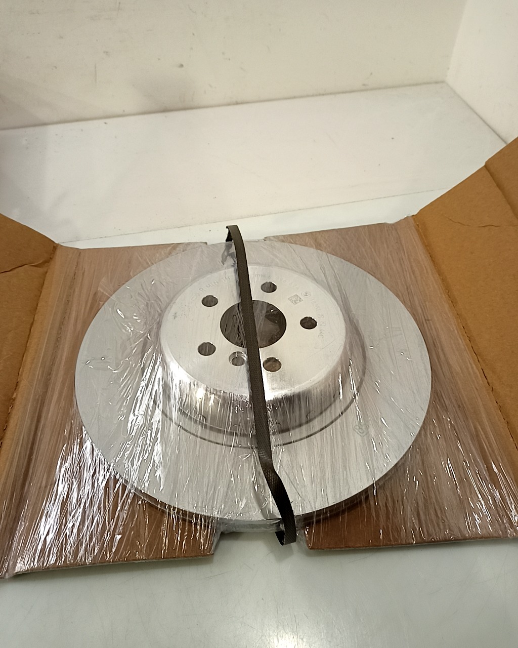 BMW X7 (G07) Rear brake disc BMW X7 Rear brake disc

Generation: X7 (G07) (2...