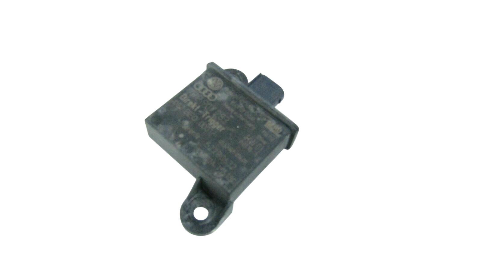 Porsche Panamera Tire pressure control unit Porsche PANAMERA tire pressure control unit

VI...