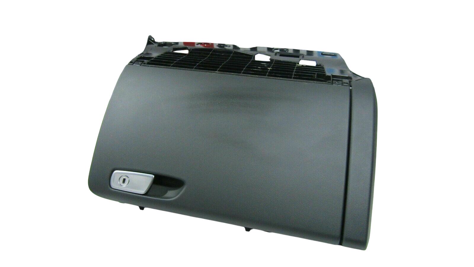 Audi A4 (B9) Glove box AUDI A4 Glove box

VIN: WAUZZZ8KXEA148873
