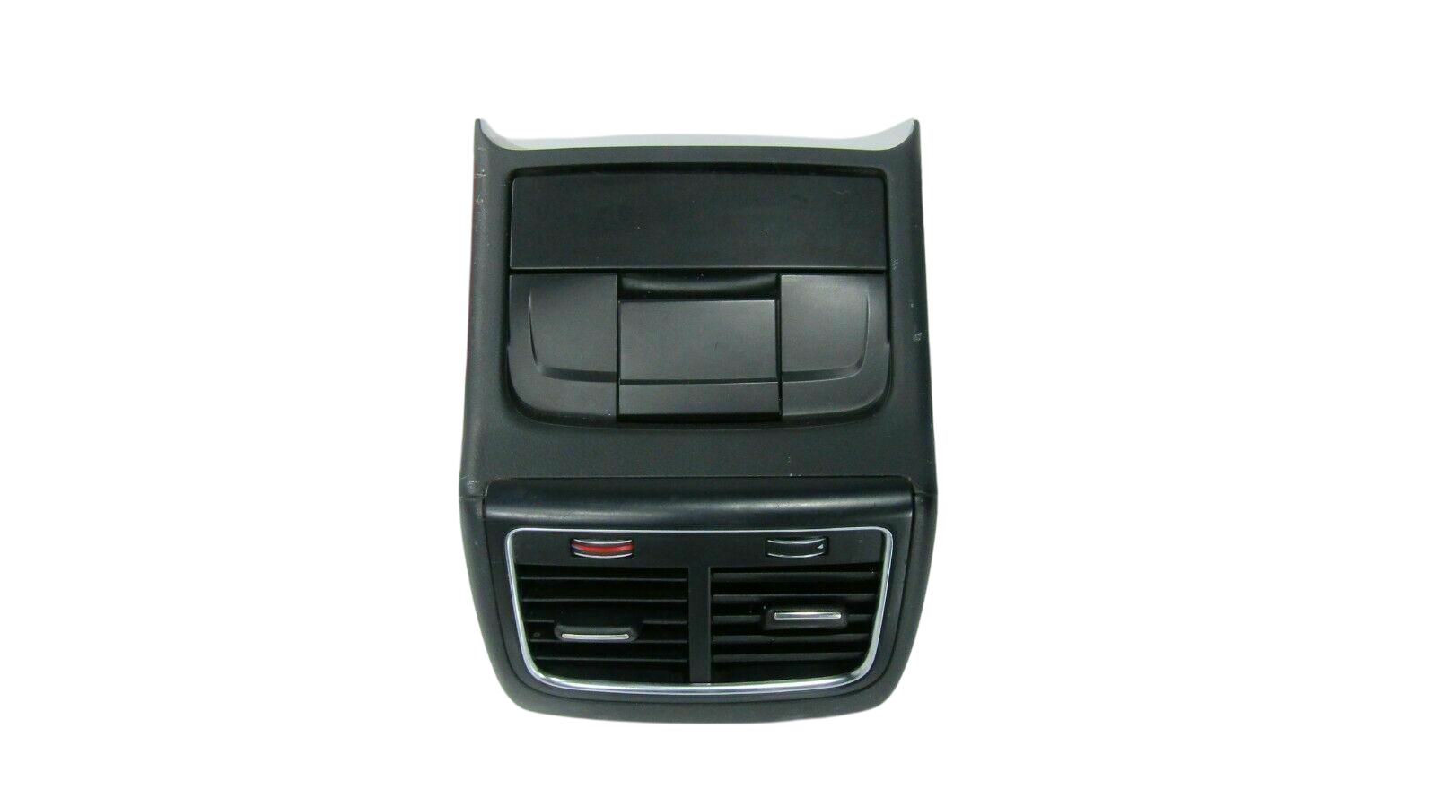 Audi A4 (B9) Rear air vent grill AUDI A4 Rear air vent grille

VIN: WAUZZZ8KXEA1...