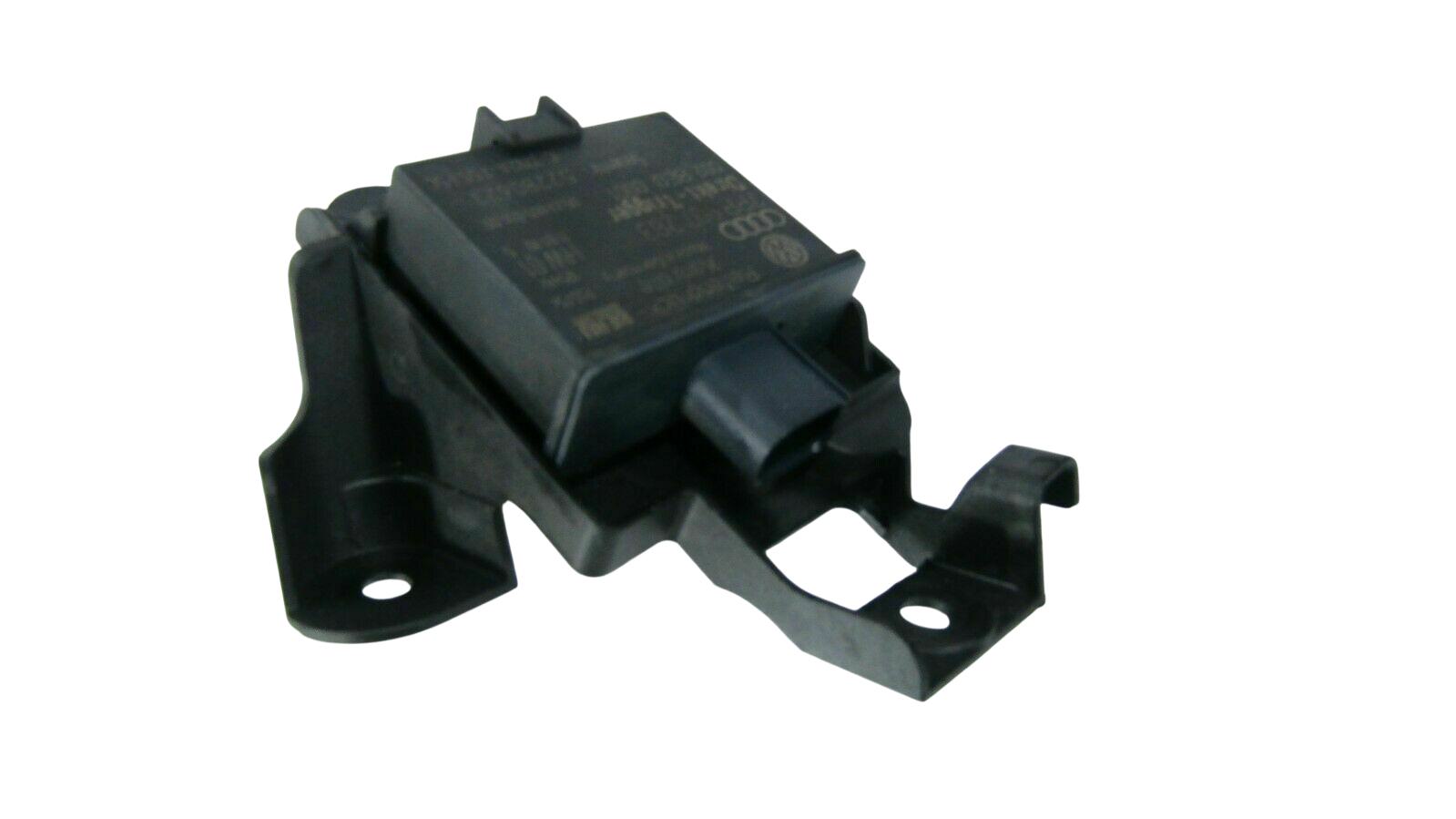 Porsche Panamera Tire pressure control unit Porsche PANAMERA tire pressure control unit

VI...