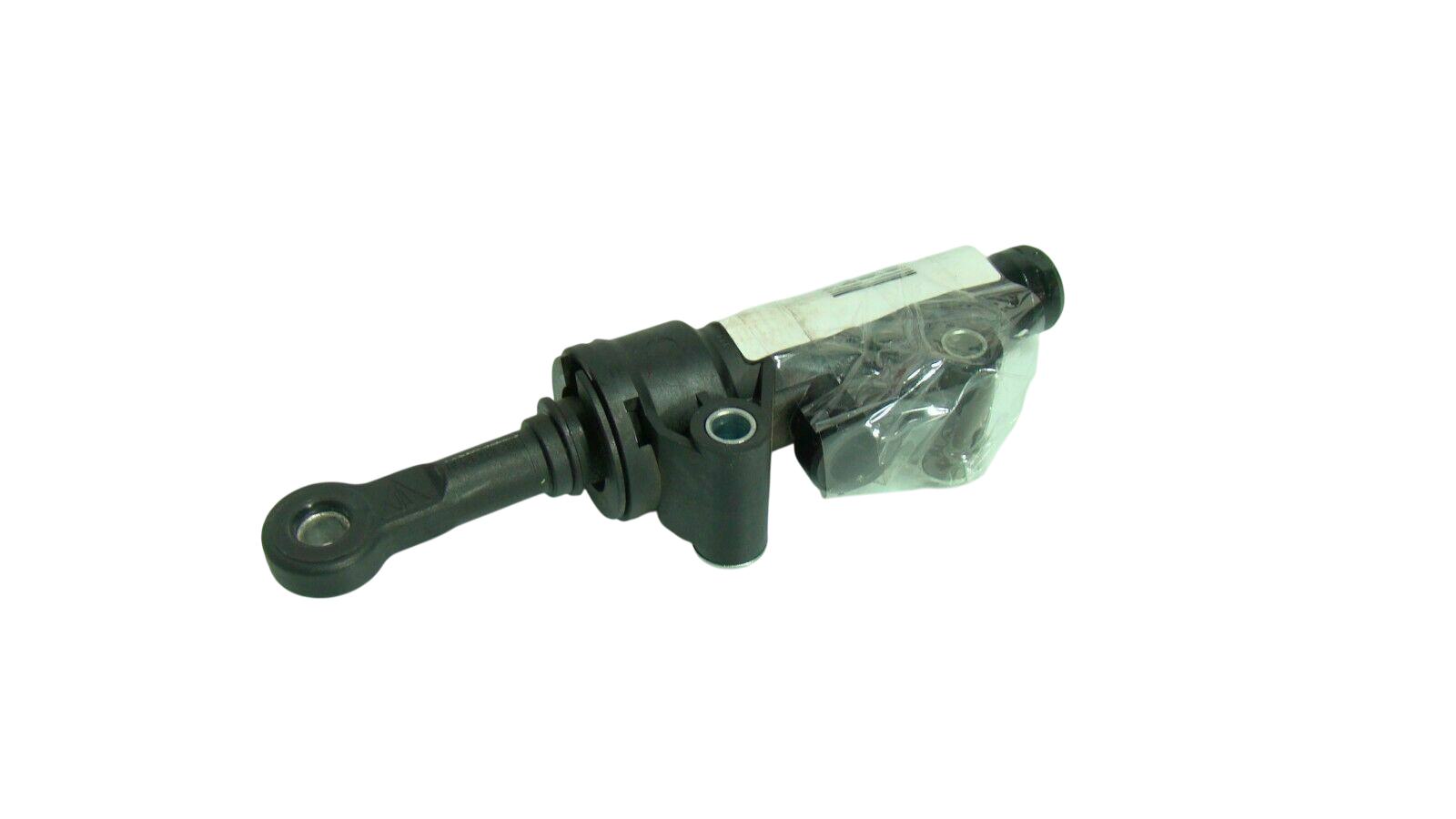 Porsche Cayman (981) рабочий цилидр сцепления Porsche CAYMAN Clutch Slave Cylinder OEM 231710...
