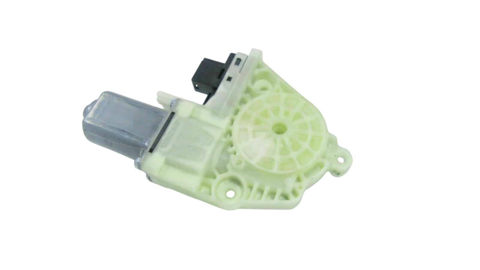 Porsche Panamera Rear door window regulator motor Porsche PANAMERA Rear door window regulator mot...