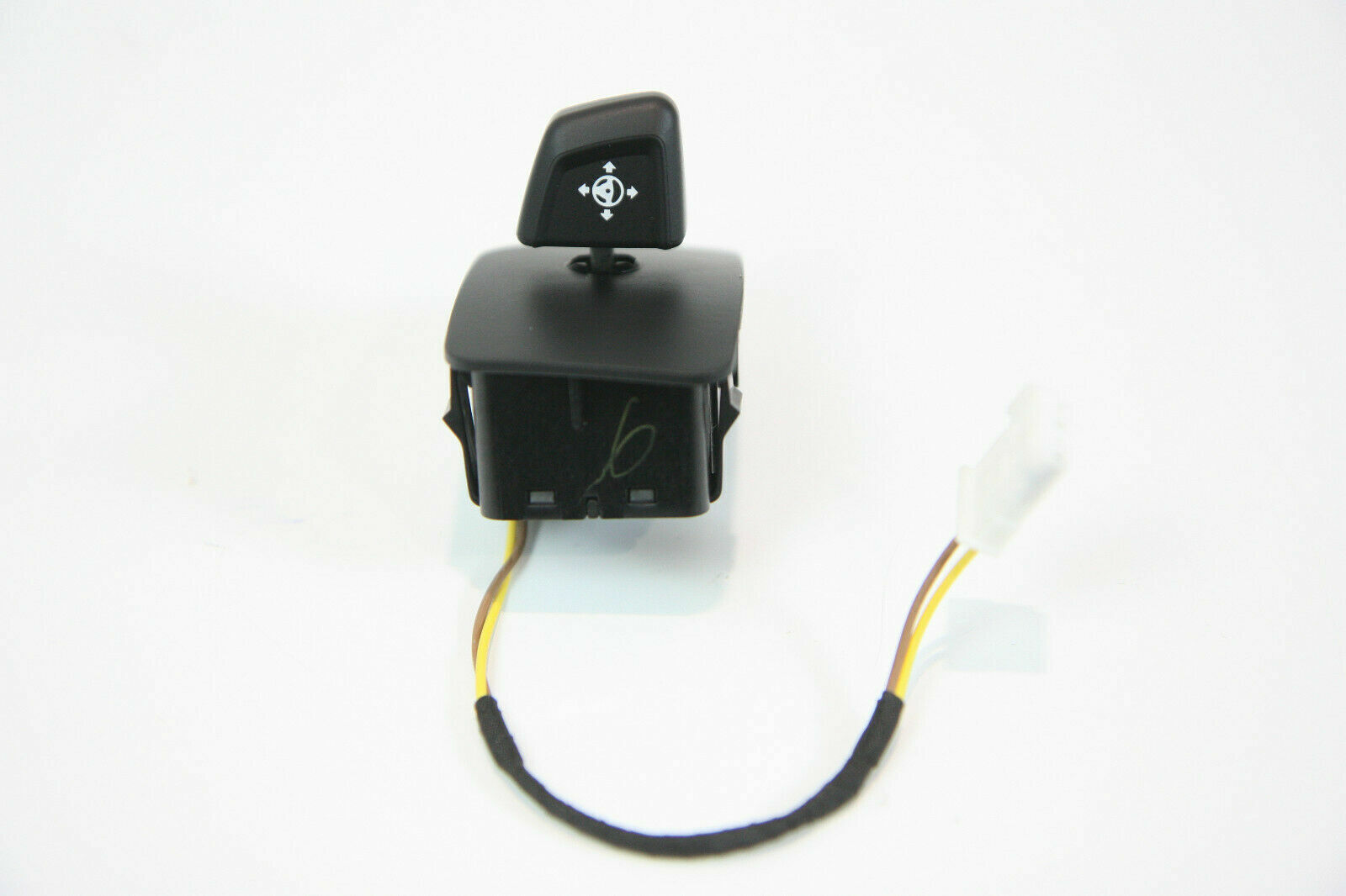 BMW 5 / i5 (G60 / G61) Steering wheel adjustment switch BMW 5 Steering wheel adjustment switch OEM 6131...