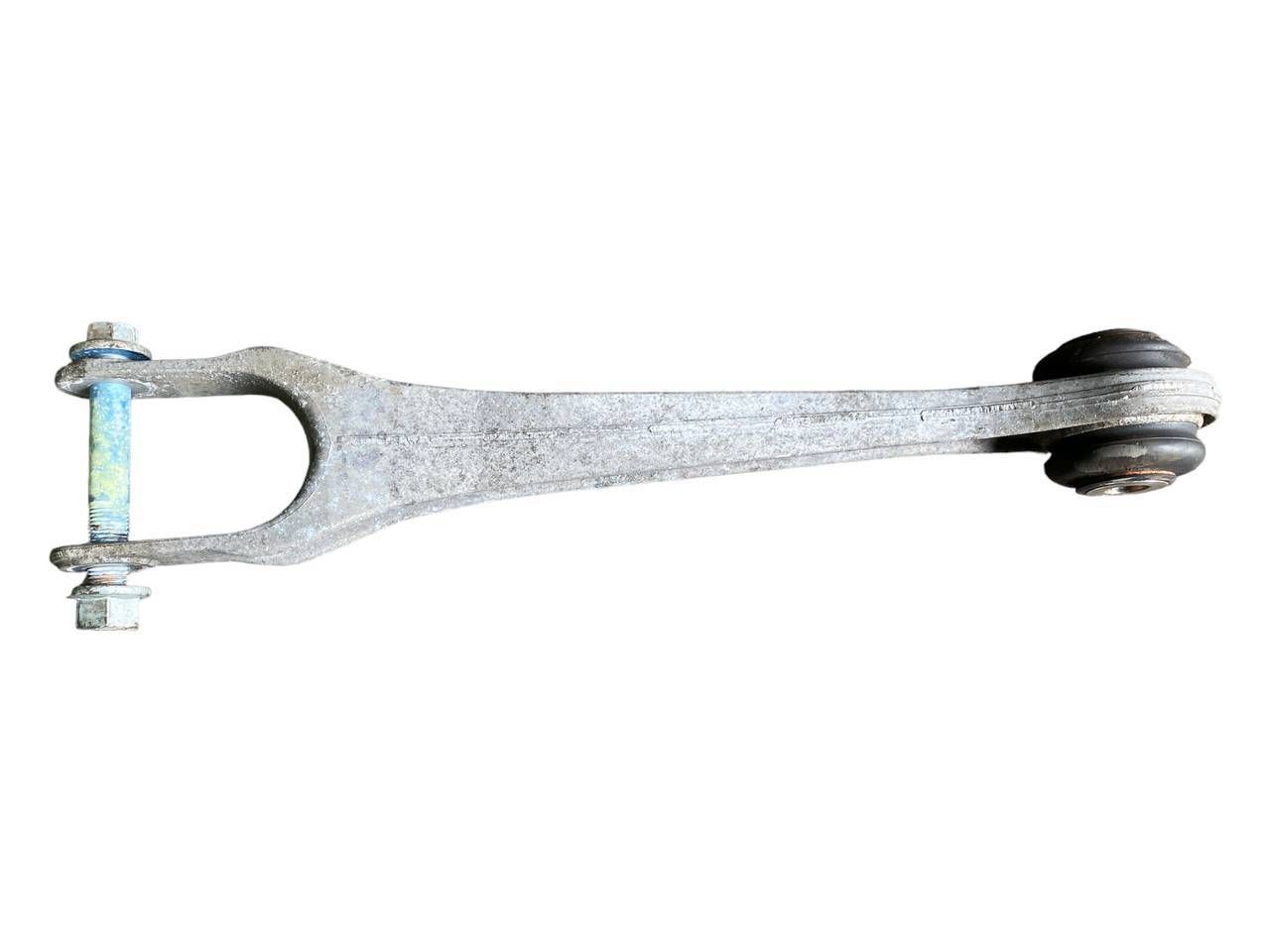 Porsche Cayman (981) Front lower control arm/wishbone Porsche CAYMAN Front lower control arm/wishbone...