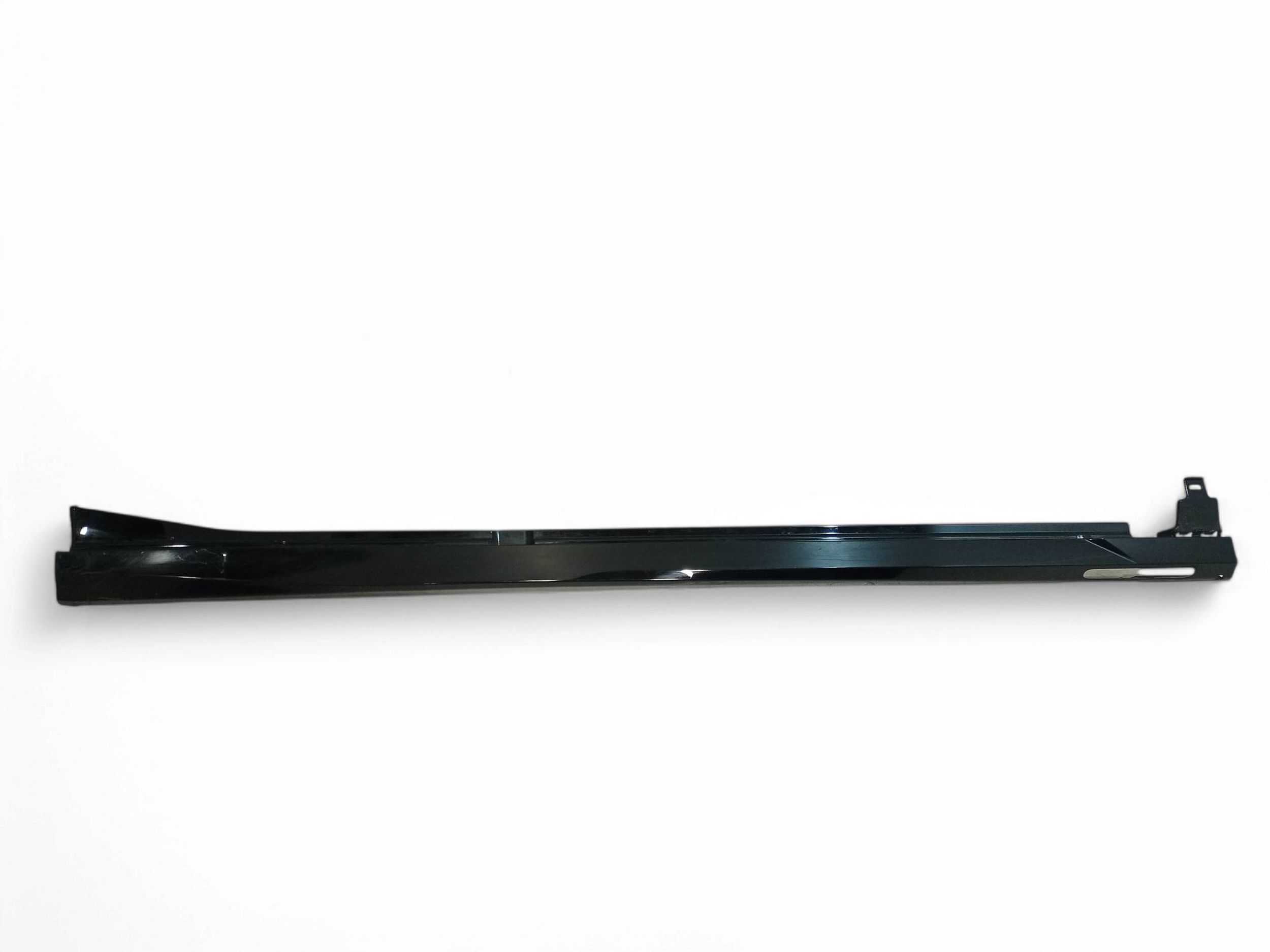 BMW iX (I20) Sill BMW IX Sill OEM 51775A3F261

Part codes: 51775A...