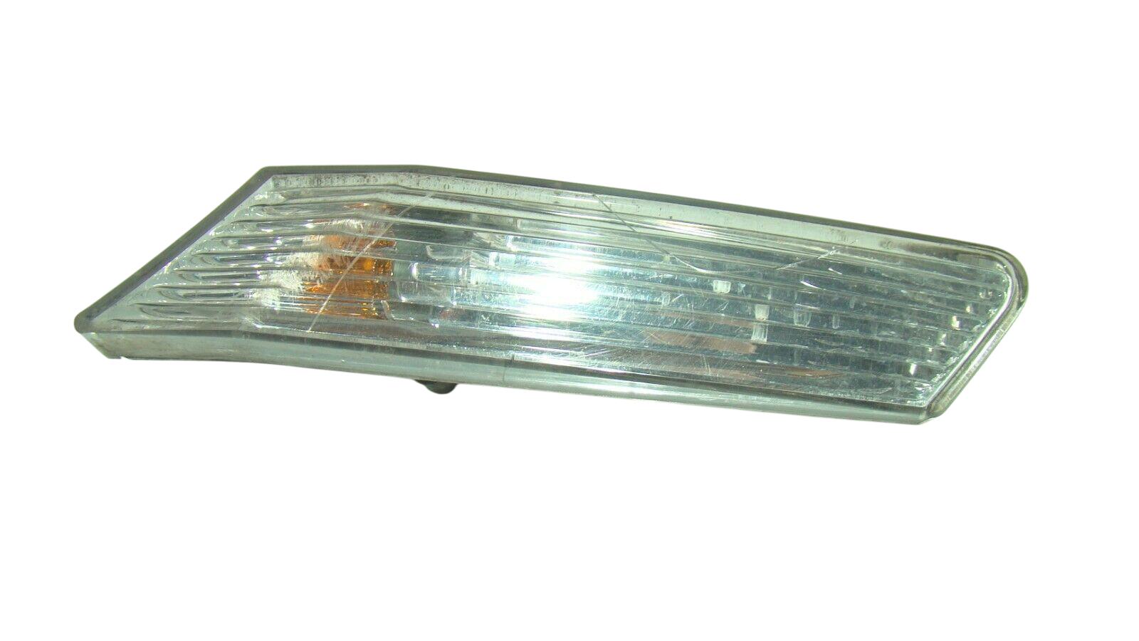 Porsche Cayman (981) Front fender indicator light Porsche CAYMAN Front fender indicator light OEM...