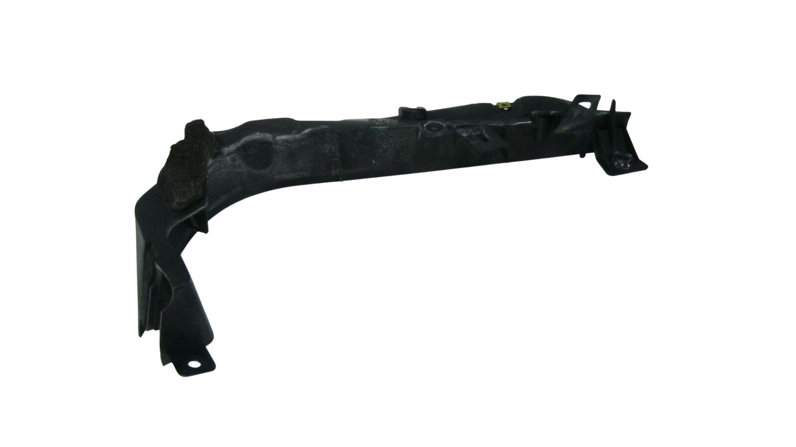 Porsche Panamera Other engine bay part Porsche PANAMERA Other engine bay part OEM 7241...