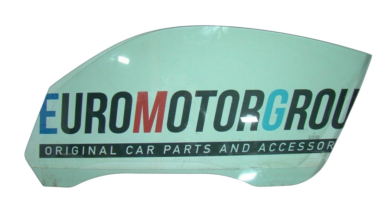 Porsche Cayman (981) Front door window/glass (coupe) Porsche CAYMAN Front door window/glass (coupe) ...