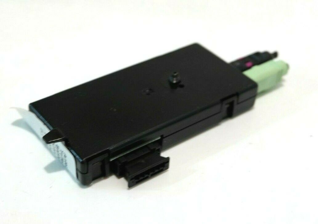 BMW 3 (G20 / G21) Aerial antenna amplifier BMW 3 Aerial antenna amplifier OEM 65209231178
...