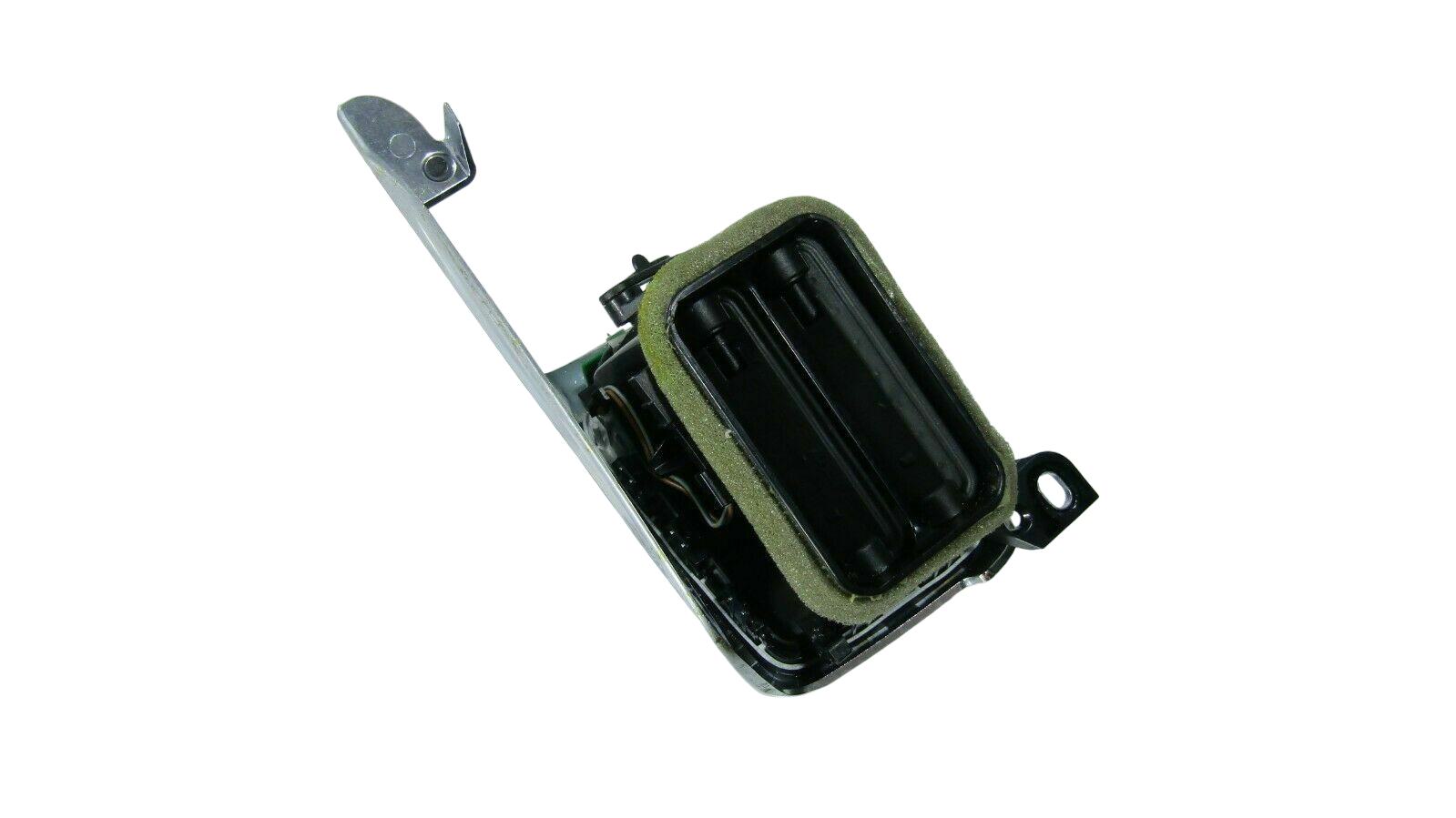 Porsche Panamera Dashboard side air vent grille/cover trim Porsche PANAMERA dashboard side air vent grille...