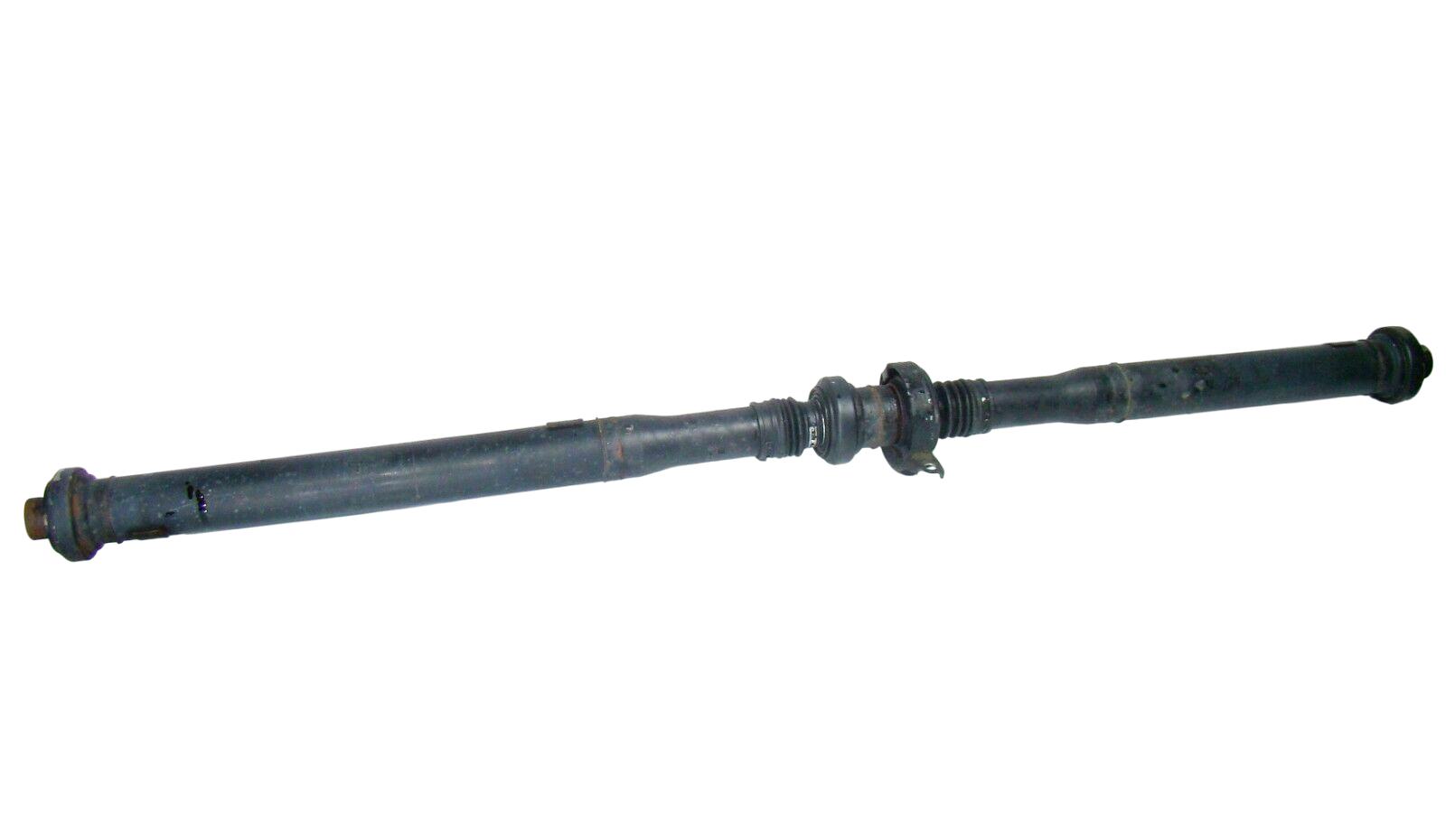 Porsche Cayenne Rear driveshaft/prop shaft Porsche CAYENNE Rear driveshaft/prop shaft

VIN...